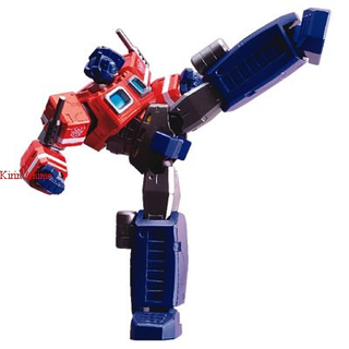 Illustration for article titled Vintage Transformers Kick New Transformers' Ass